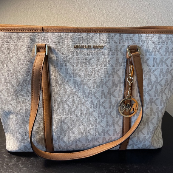 Michael Kors Laptop Bag - Picture 1 of 5